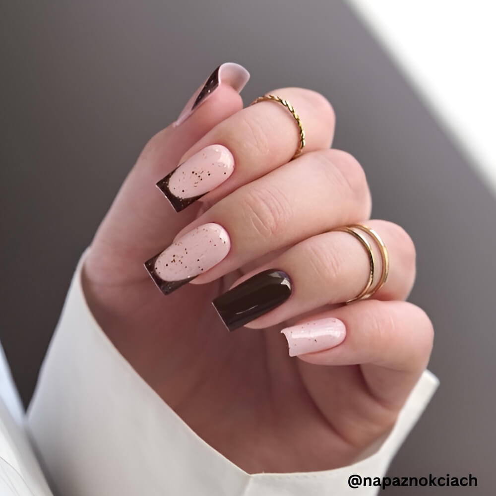 brown-simple-christmas-nail-ideas.jpg