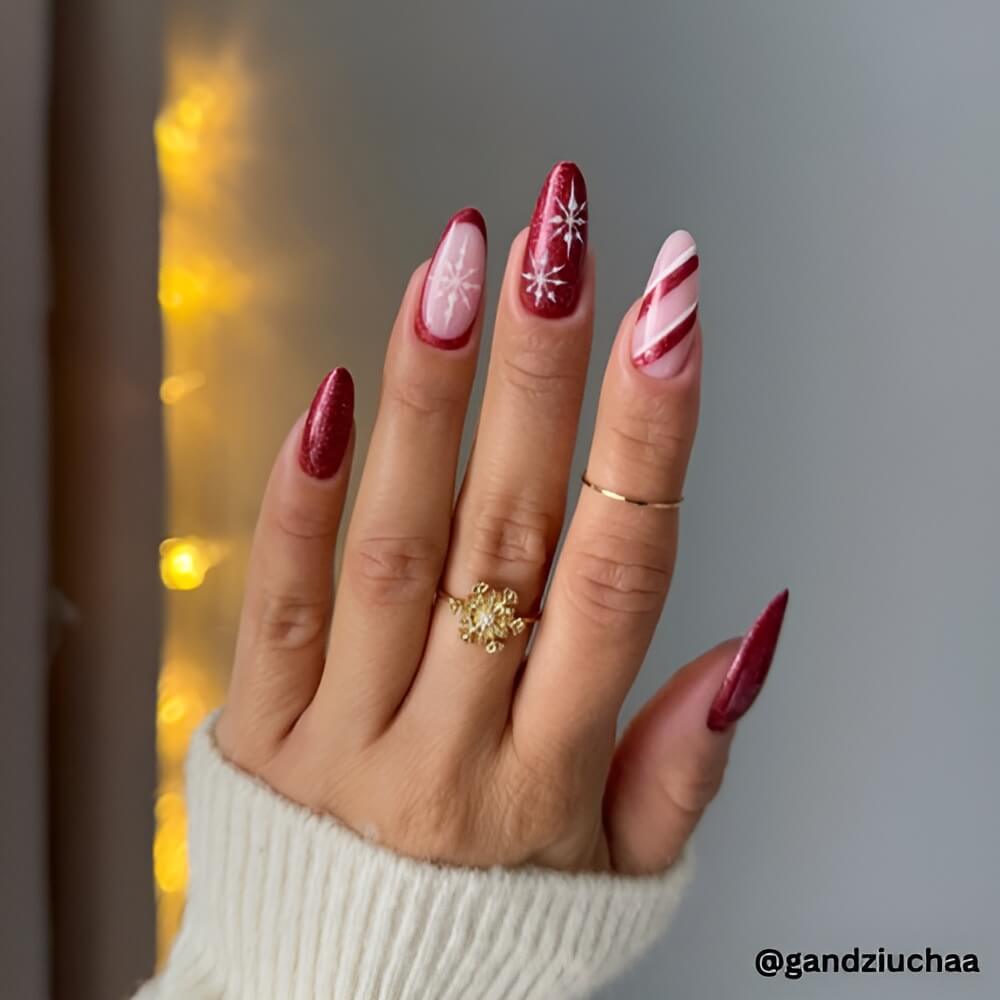 cute-red-white-christmas-nail.jpg