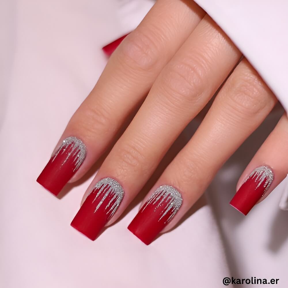 red-glitter-christmas-nail-art.jpg