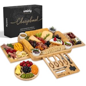 Charcuterie board kit – entertaining Christmas gift for mom who loves hosting