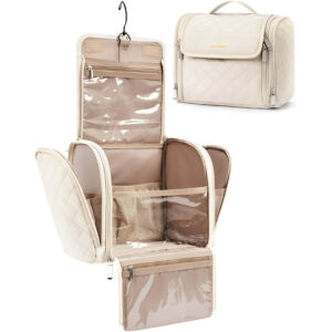 Stylish toiletry bag – organized Christmas gift for mom’s beauty essentials