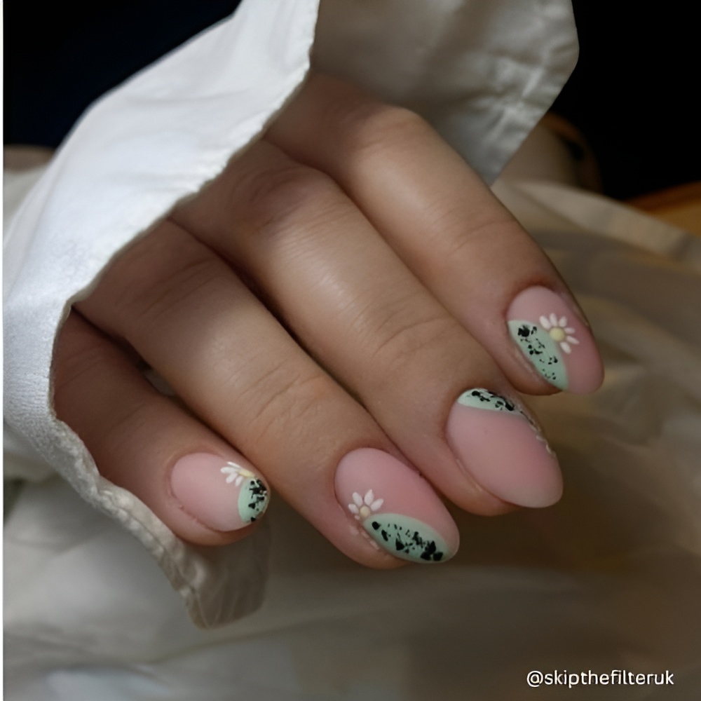 Pastel spring nail design with soft colors and a fresh seasonal manicure