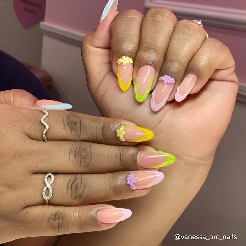 Pastel spring nail design with soft colors and a fresh seasonal manicure