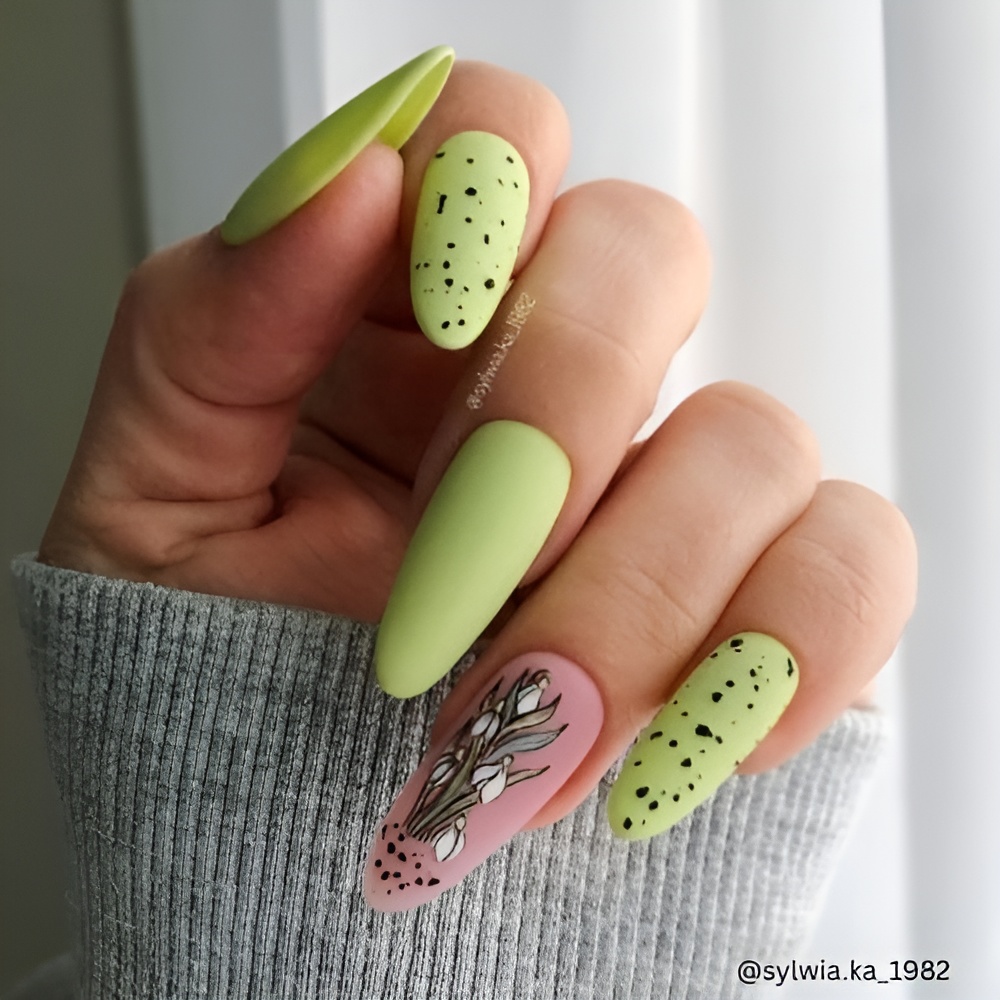Pastel spring nail design with soft colors and a fresh seasonal manicure